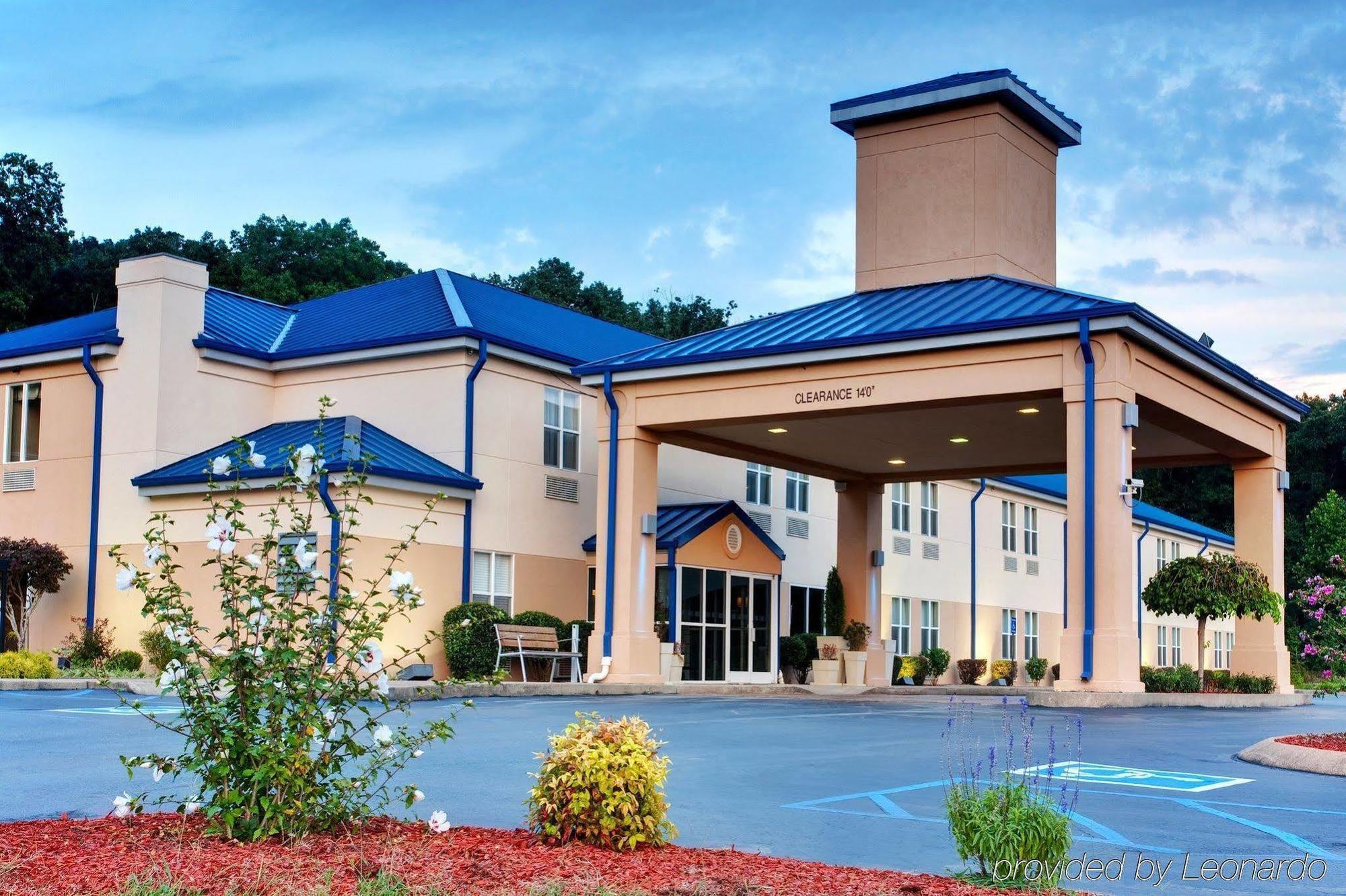 Holiday Inn Express Hurricane Mills Waverly By Ihg Exteriör bild