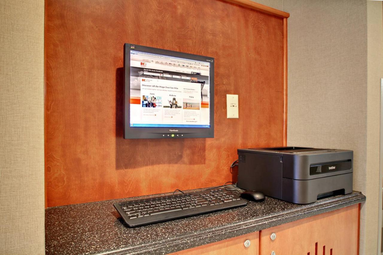 Holiday Inn Express Hurricane Mills Waverly By Ihg Exteriör bild