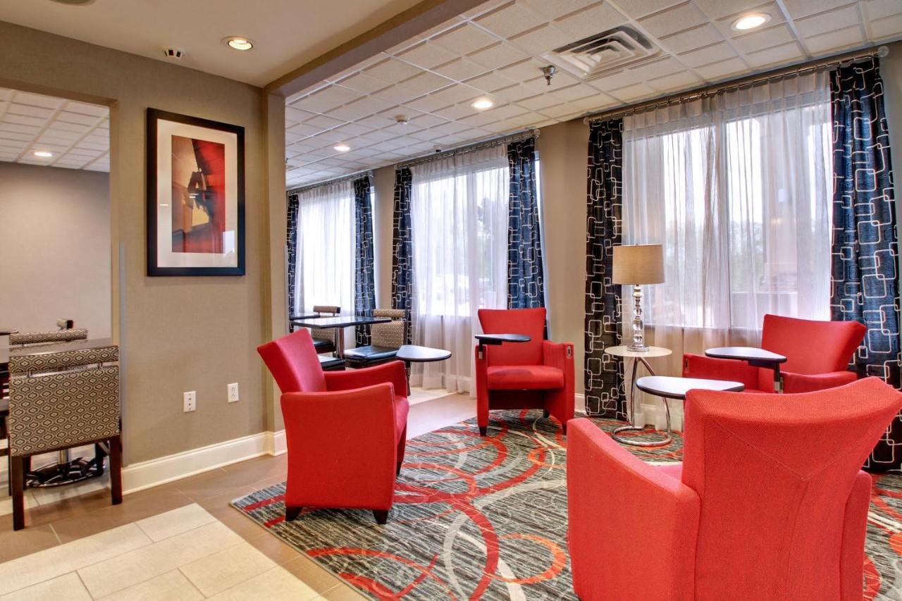 Holiday Inn Express Hurricane Mills Waverly By Ihg Exteriör bild